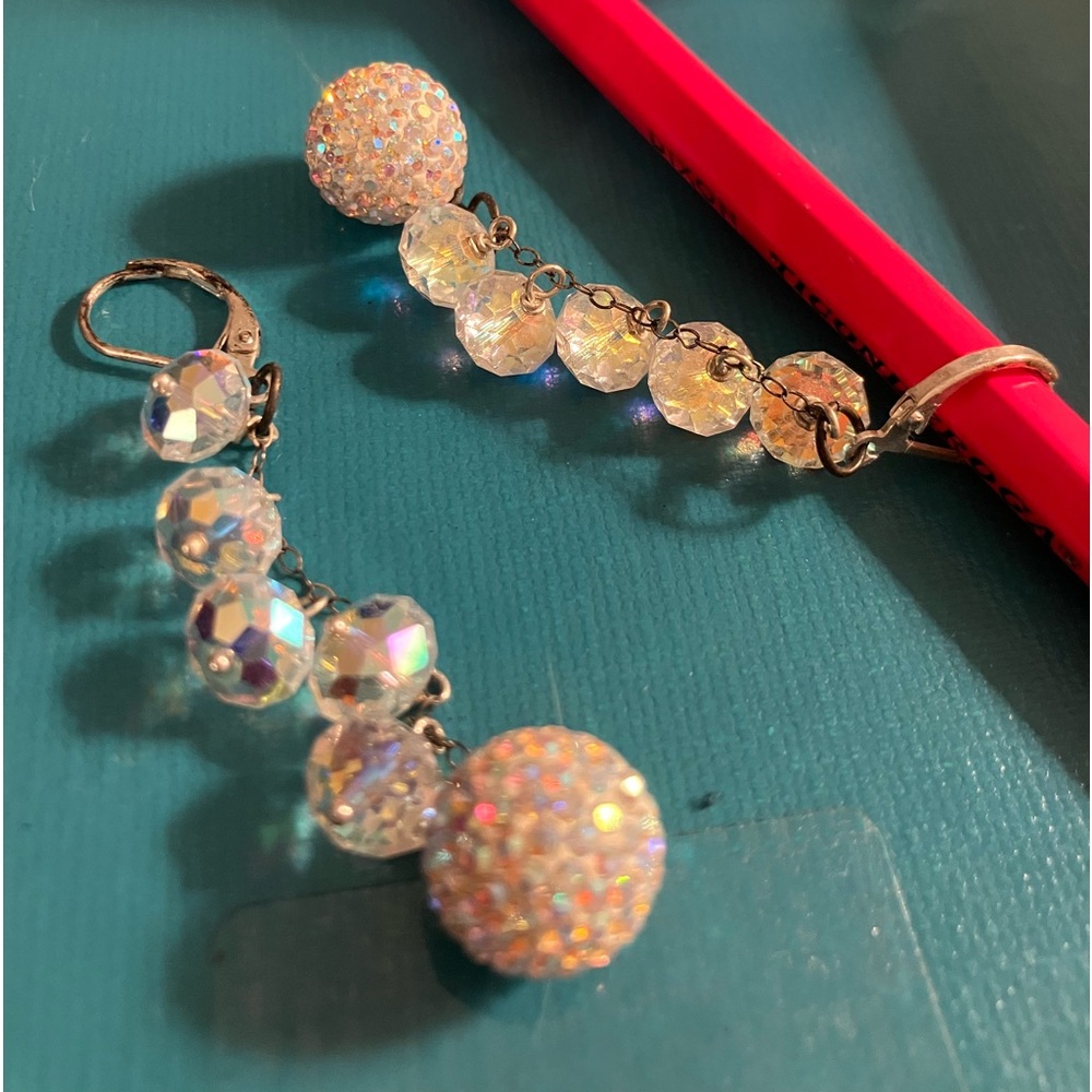 Elegant Swarovski Crystal Drop Earrings - Picture 4 of 15